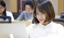 看财经有什么讲究嘛女生（看财经有什么用）