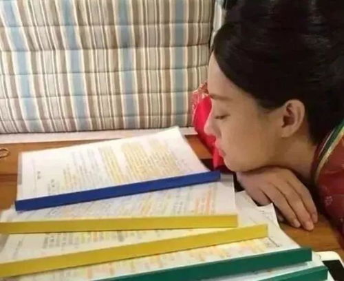 小a学财经为什么火