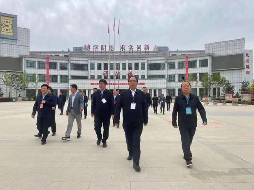 石家庄财经校长开什么车（石家庄财经职业学院校领导）